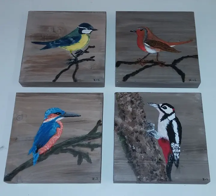 Vogels in acrylverf op hout